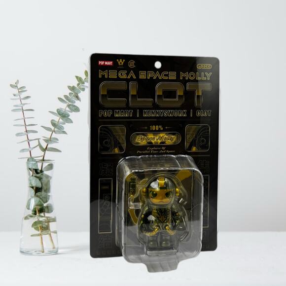 Brand New Pop Mart Mega Space Molly 100% Clot - Olive Alienegra - Picture 2 of 4